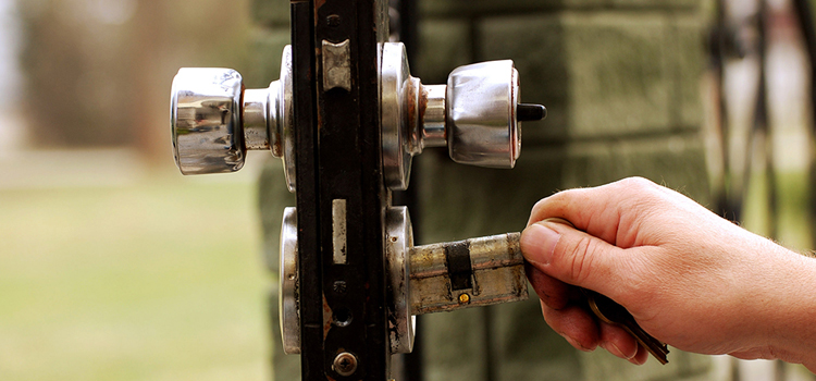 front door latch repair El Monte